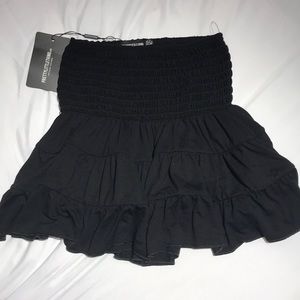 Pretty Little Thing skirt